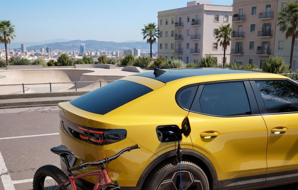 Noua ediție specială Ford Capri Collection: vopsea specială, inspirată de vechiul model - Poza 6