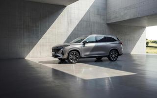 Primele imagini cu noul MG S9, un SUV cu 7 locuri și sistem de propulsie PHEV