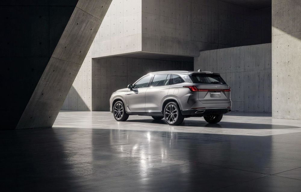 Primele imagini cu noul MG S9, un SUV cu 7 locuri și sistem de propulsie PHEV - Poza 2