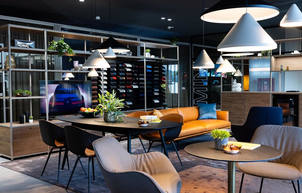 Primul showroom complet transformat din rețeaua BMW și MINI din București - Poza 4