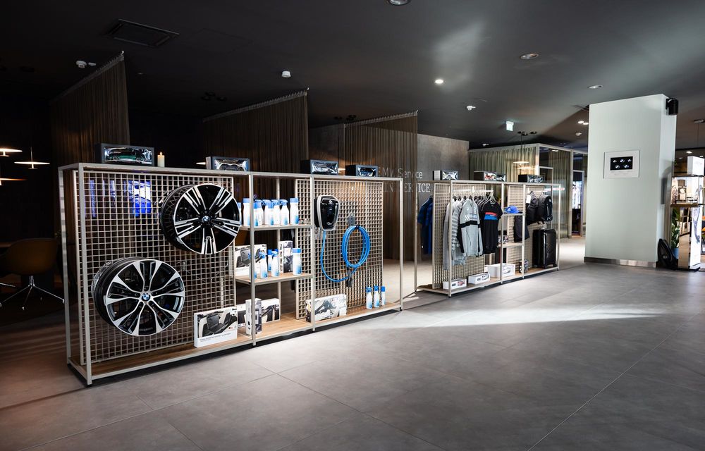 Primul showroom complet transformat din rețeaua BMW și MINI din București - Poza 6