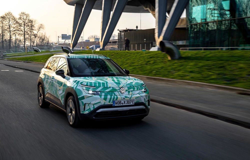 OFICIAL: Volkswagen T-Cross are un frate electric. ID.Cross va costa circa 28.000 de euro - Poza 3