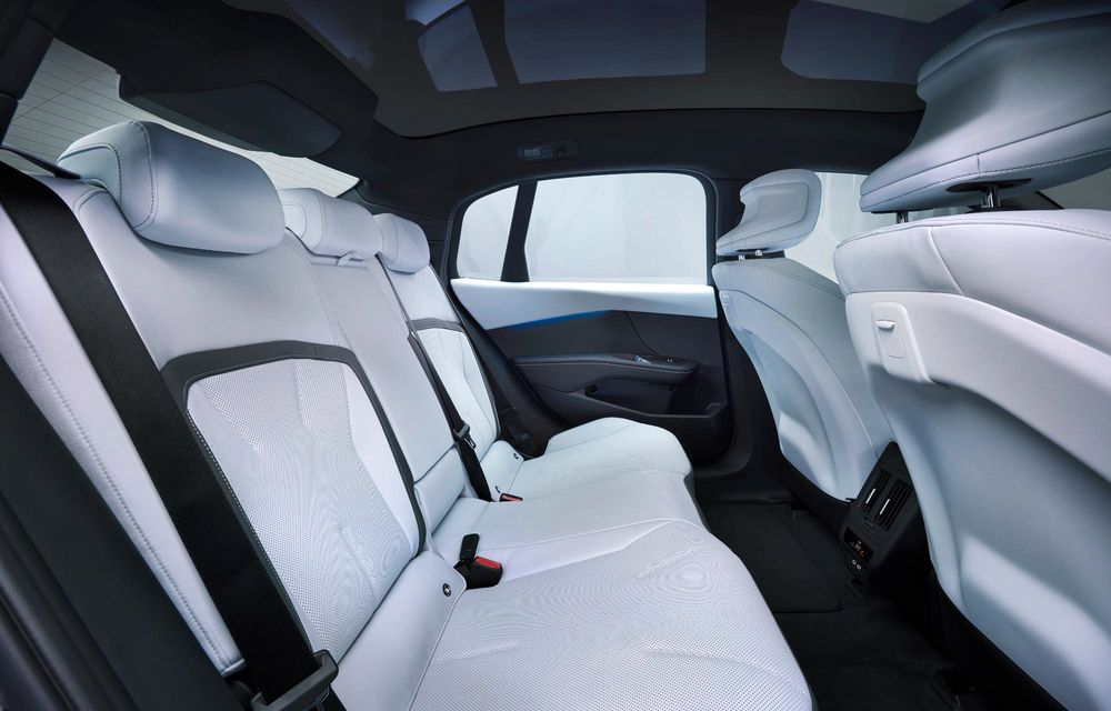 PREMIERĂ: Am văzut pe viu noul BMW i3 electric. 5 lucruri esențiale - Poza 20