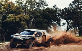Raliul Portugaliei W2RC: Dacia Sandriders, pe podium după prima probă specială