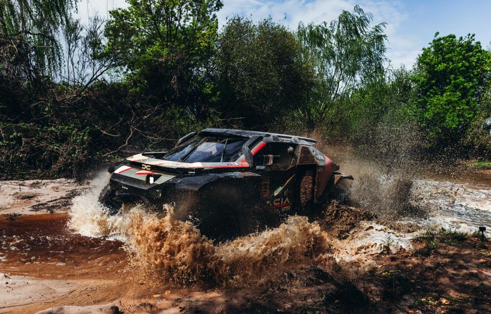 Raliul Portugaliei W2RC: Dacia Sandriders, pe podium după prima probă specială - Poza 2