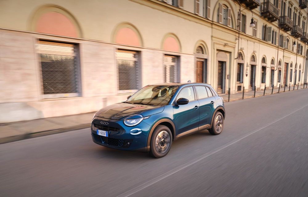 Noul Fiat 600 Petrol: versiune cu motor pe benzină și cutie manuală - Poza 2