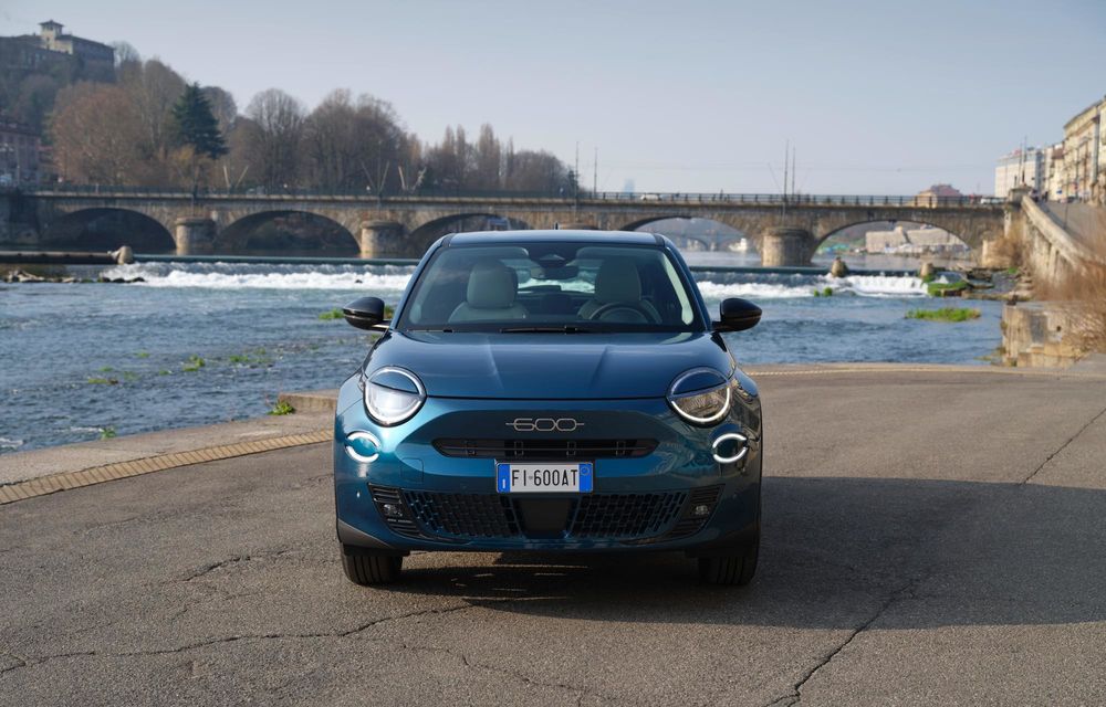Noul Fiat 600 Petrol: versiune cu motor pe benzină și cutie manuală - Poza 7