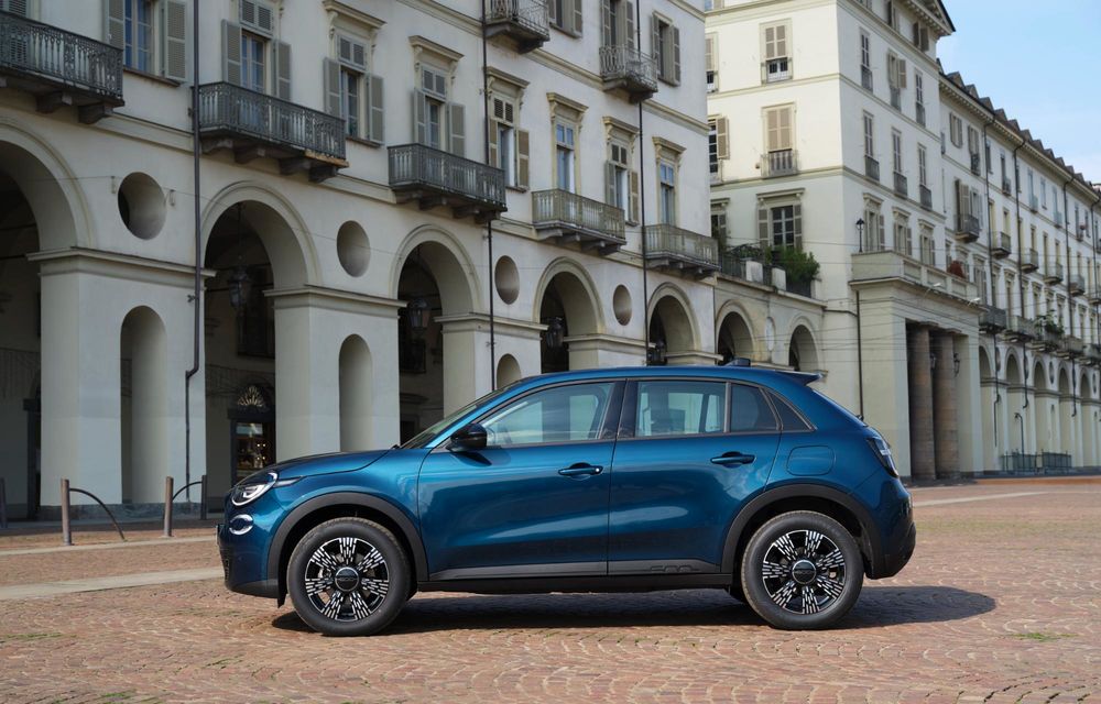 Noul Fiat 600 Petrol: versiune cu motor pe benzină și cutie manuală - Poza 9