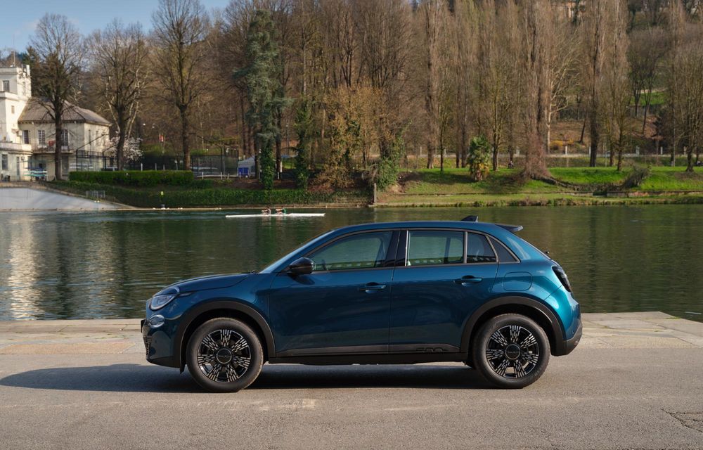 Noul Fiat 600 Petrol: versiune cu motor pe benzină și cutie manuală - Poza 11