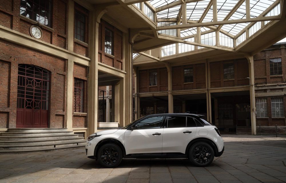 Noul Fiat 600 Petrol: versiune cu motor pe benzină și cutie manuală - Poza 20