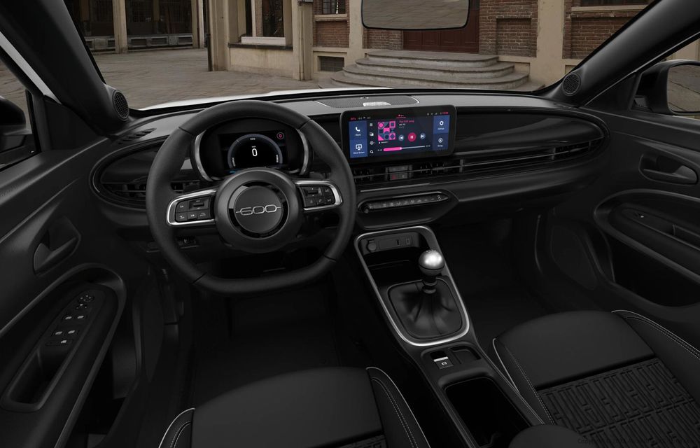 Noul Fiat 600 Petrol: versiune cu motor pe benzină și cutie manuală - Poza 28