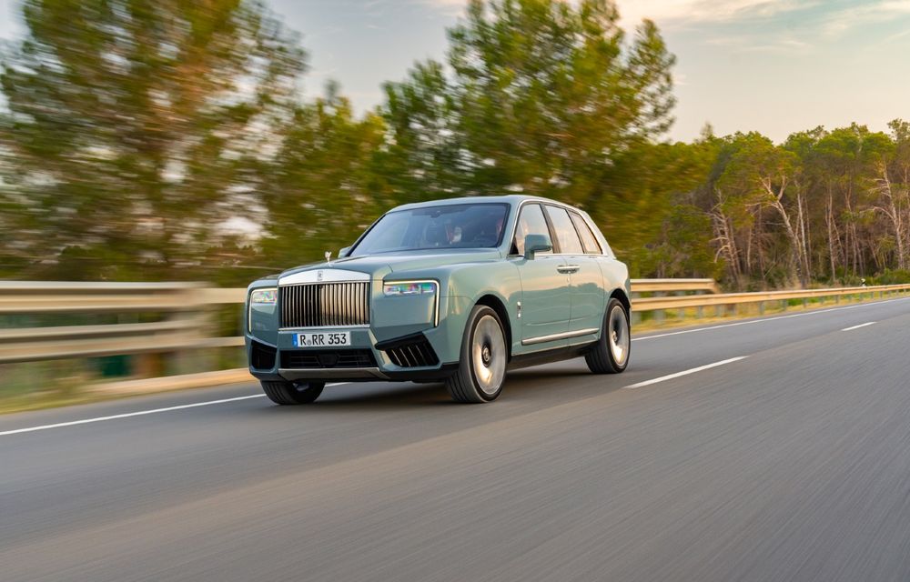 Rolls-Royce Cullinan, rechemat din cauza unei piulițe slăbite - Poza 1 Rolls-Royce Cullinan, rechemat din cauza unei piulițe slăbite - Poza 1