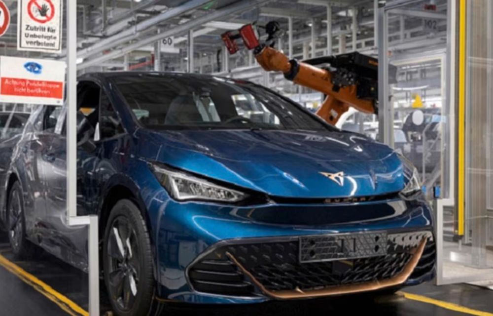 Volkswagen recheamă în service aproximativ 100.000 de vehicule electrice din cauza unor probleme la baterie - Poza 2