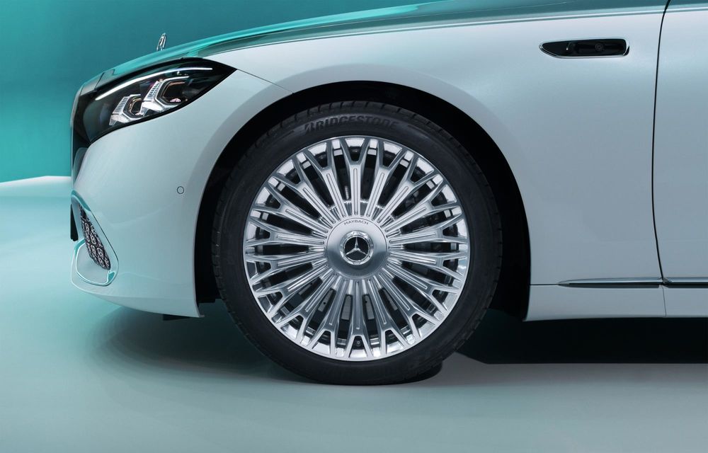 Noul Mercedes-Maybach Clasa S facelift: motorizări electrificate, inclusiv un V12 mild-hybrid - Poza 25