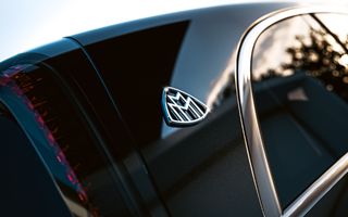 Mercedes-Benz pregătește un monovolum de lux: VLS Maybach