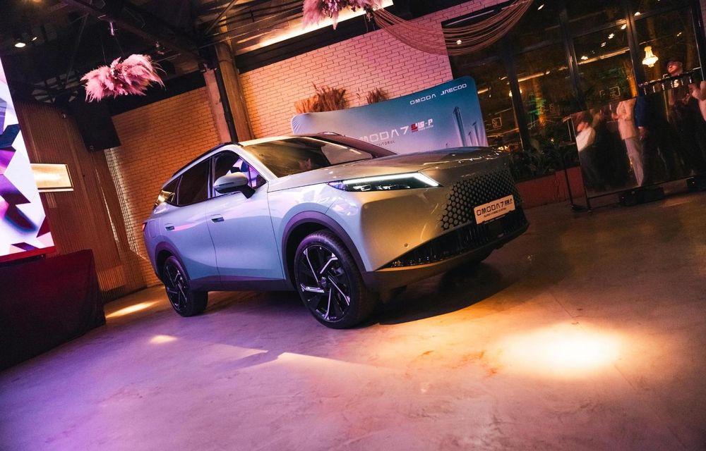 Noua Omoda 7, lansată oficial în România: start de la 39.990 euro - Poza 1