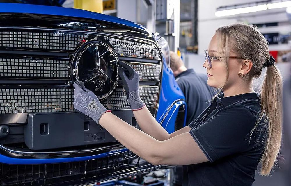 Mercedes-Benz investește 4 miliarde de dolari în uzina din SUA - Poza 1 Mercedes-Benz investește 4 miliarde de dolari în uzina din SUA - Poza 1