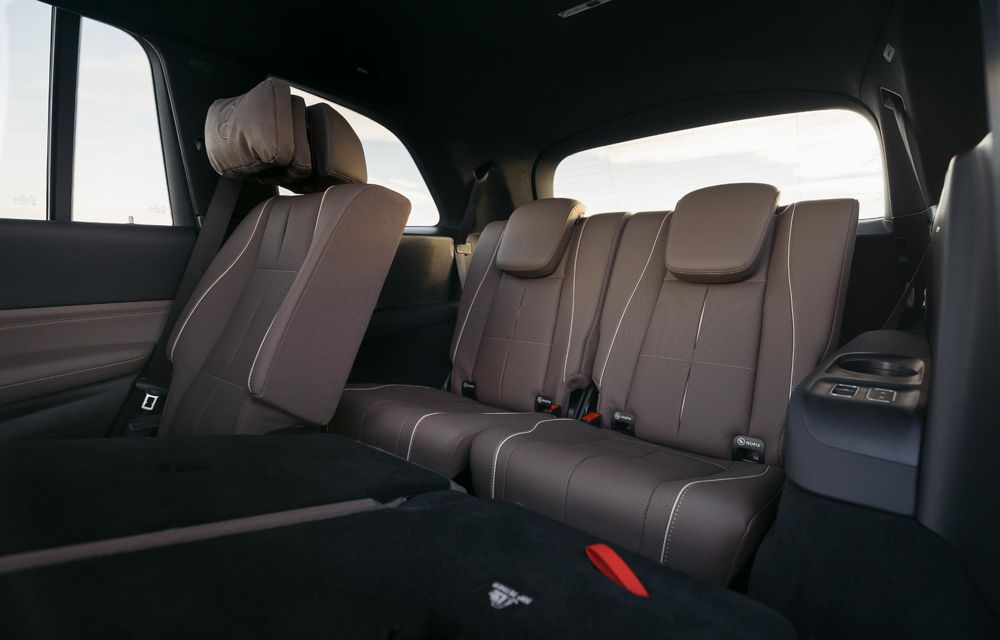 Noul Mercedes-Benz GLS facelift: design revizuit și motoare mild-hybrid mai puternice - Poza 24 Noul Mercedes-Benz GLS facelift: design revizuit și motoare mild-hybrid mai puternice - Poza 24