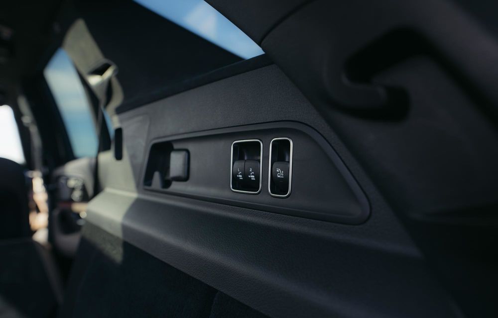 Noile Mercedes-Benz GLE și GLE Coupe facelift: versiune de top PHEV cu 585 CP - Poza 37