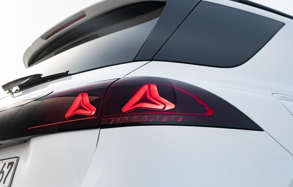 Noile Mercedes-Benz GLE și GLE Coupe facelift: versiune de top PHEV cu 585 CP - Poza 58