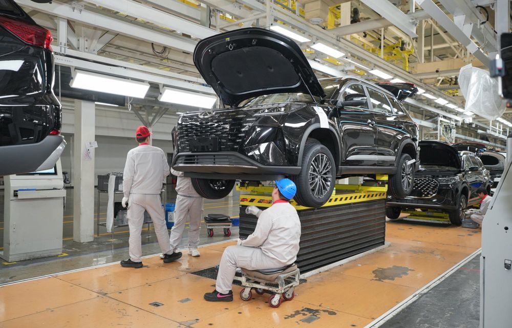 REPORTAJ: Am vizitat uzina Chery din China. Locul unde se asamblează Tiggo 8 și 9 - Poza 31