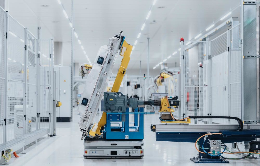 BMW și Rimac dezvoltă împreună baterii pentru i7 facelift - Poza 3