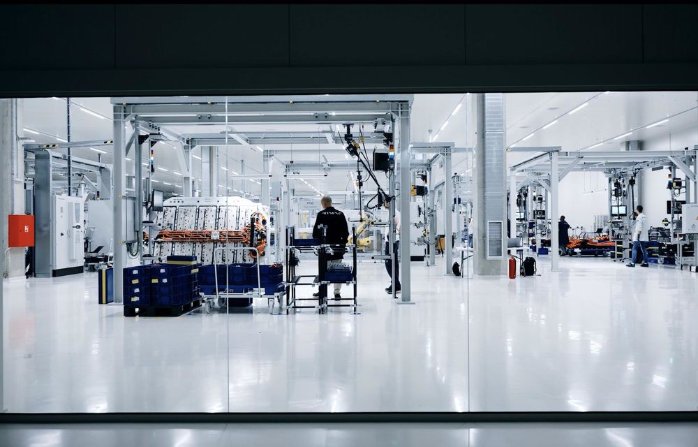 BMW și Rimac dezvoltă împreună baterii pentru i7 facelift - Poza 6