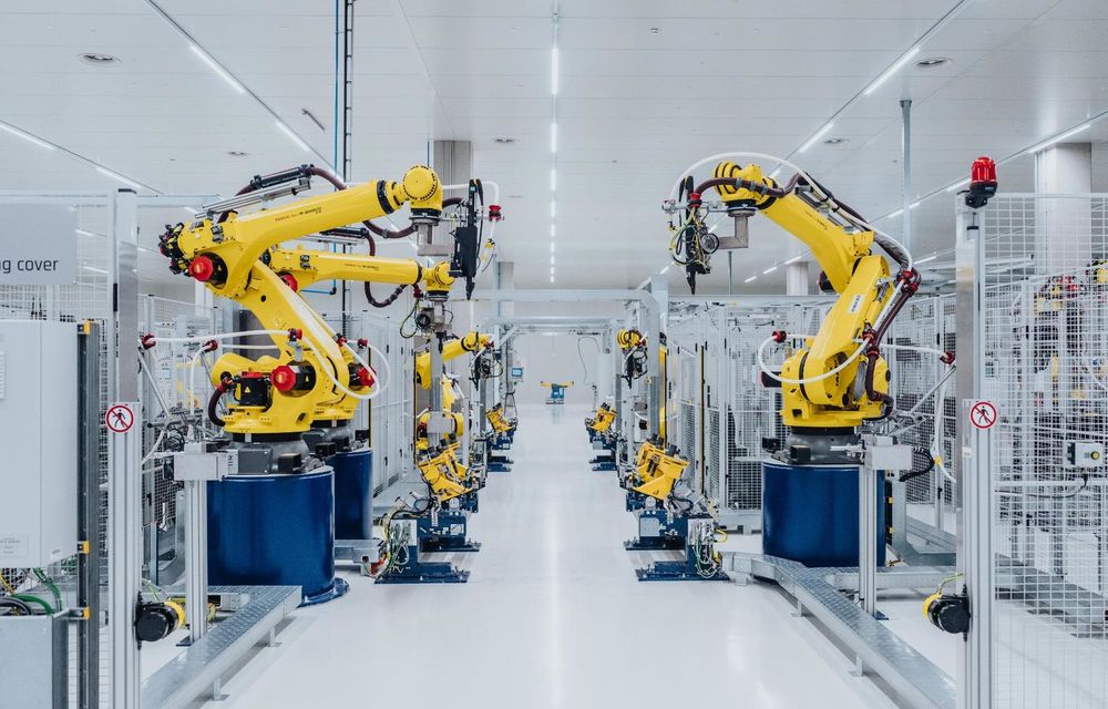 BMW și Rimac dezvoltă împreună baterii pentru i7 facelift - Poza 1