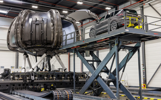 FEATURE: A devenit siguranța auto dependentă de software?