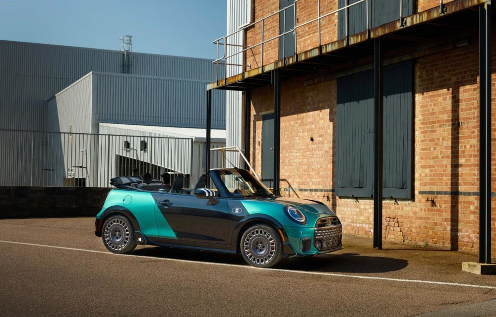 Mini a creat un exemplar unicat al lui Cooper JCW Convertible pentru un client din SUA - Poza 3 Mini a creat un exemplar unicat al lui Cooper JCW Convertible pentru un client din SUA - Poza 3