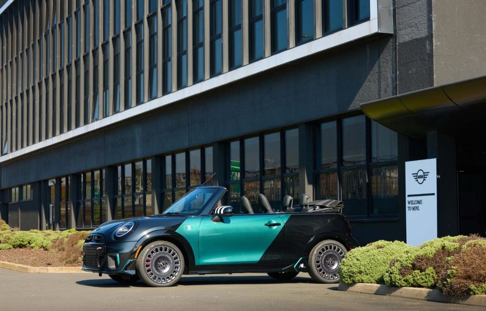 Mini a creat un exemplar unicat al lui Cooper JCW Convertible pentru un client din SUA - Poza 1 Mini a creat un exemplar unicat al lui Cooper JCW Convertible pentru un client din SUA - Poza 1