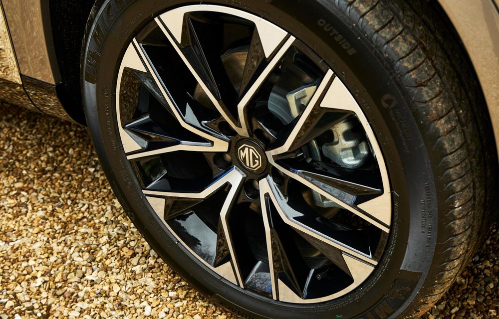 Noul MG S9 PHEV a ajuns în România: start de la 35.990 euro - Poza 49