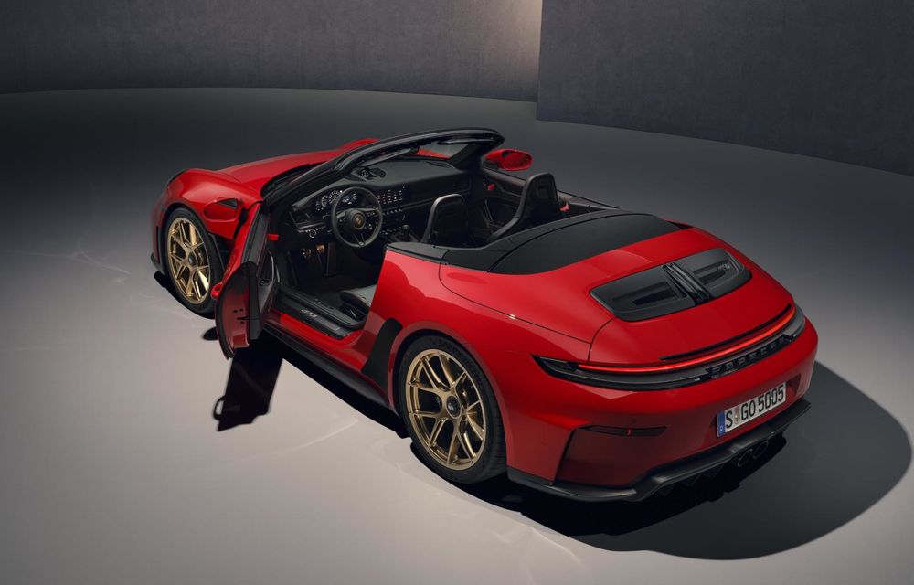 Primul Porsche 911 GT3 decapotabil: motor aspirat natural și transmisie manuală - Poza 12