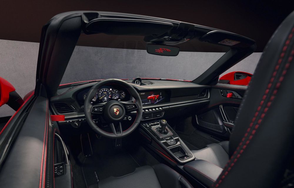 Primul Porsche 911 GT3 decapotabil: motor aspirat natural și transmisie manuală - Poza 19