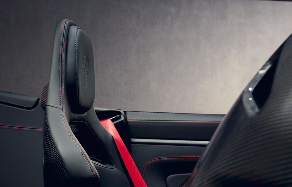 Primul Porsche 911 GT3 decapotabil: motor aspirat natural și transmisie manuală - Poza 21