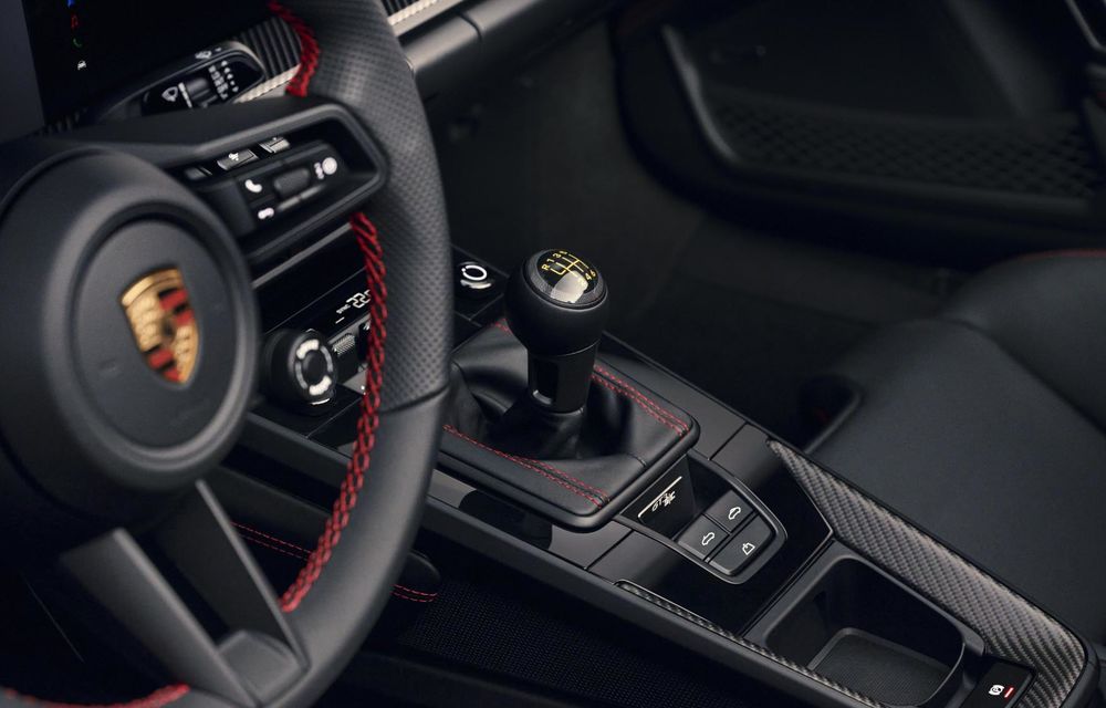 Primul Porsche 911 GT3 decapotabil: motor aspirat natural și transmisie manuală - Poza 23