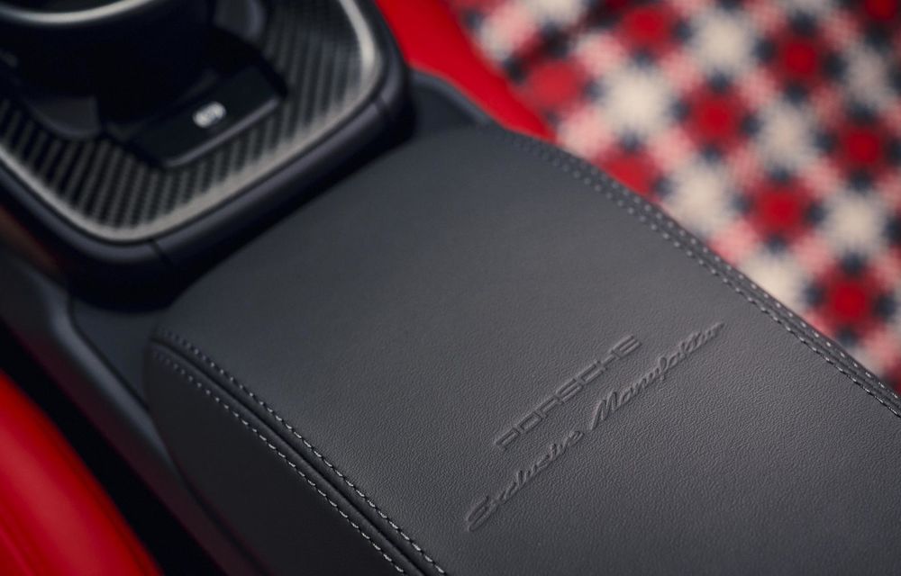 Primul Porsche 911 GT3 decapotabil: motor aspirat natural și transmisie manuală - Poza 28