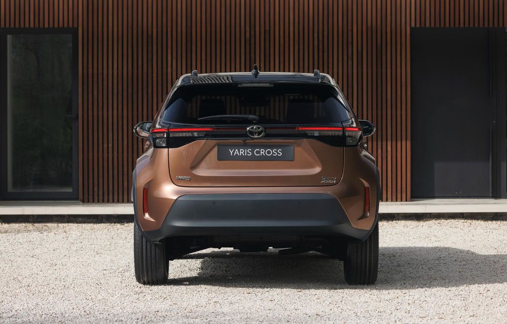 Noua Toyota Yaris Cross facelift: design revizuit și culori noi - Poza 10
