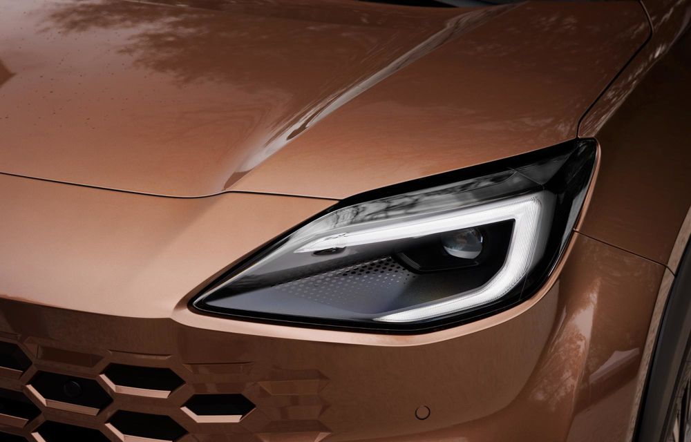 Noua Toyota Yaris Cross facelift: design revizuit și culori noi - Poza 14