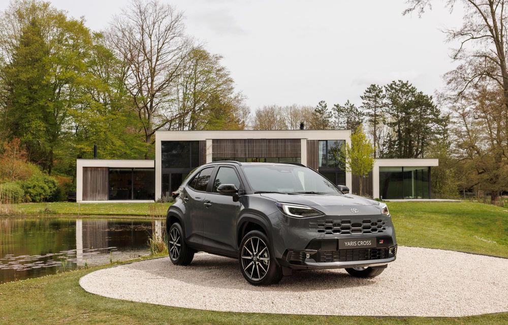 Noua Toyota Yaris Cross facelift: design revizuit și culori noi - Poza 25