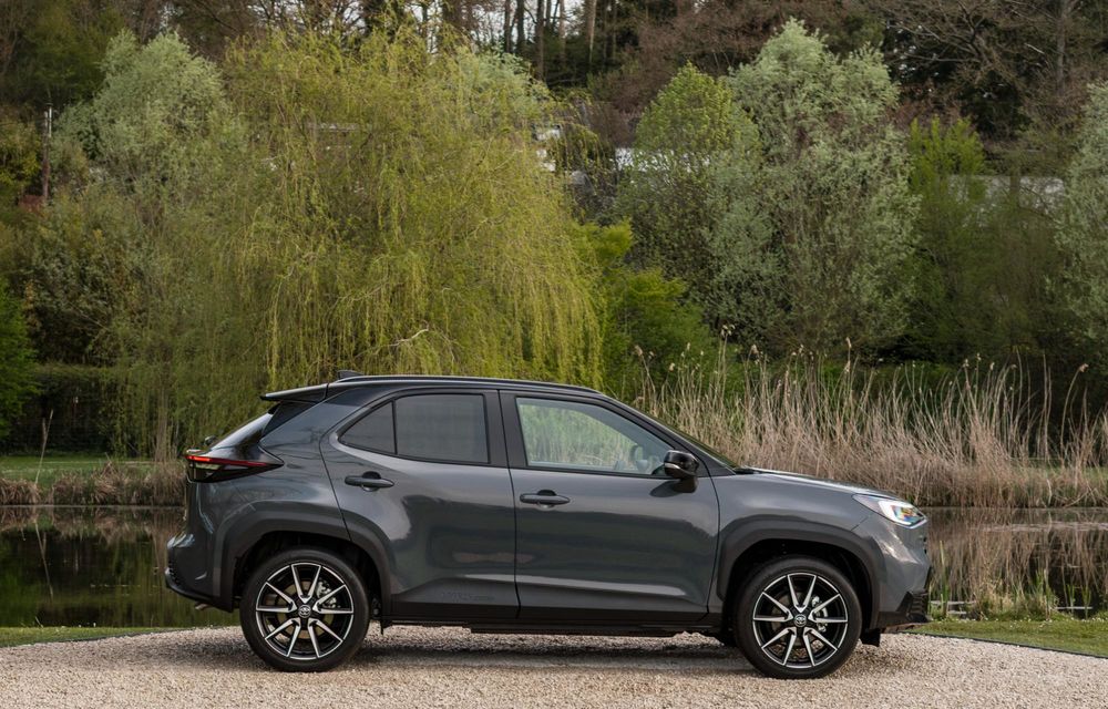 Noua Toyota Yaris Cross facelift: design revizuit și culori noi - Poza 28