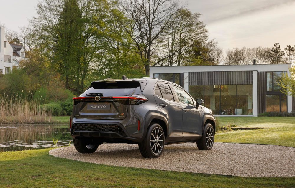 Noua Toyota Yaris Cross facelift: design revizuit și culori noi - Poza 32