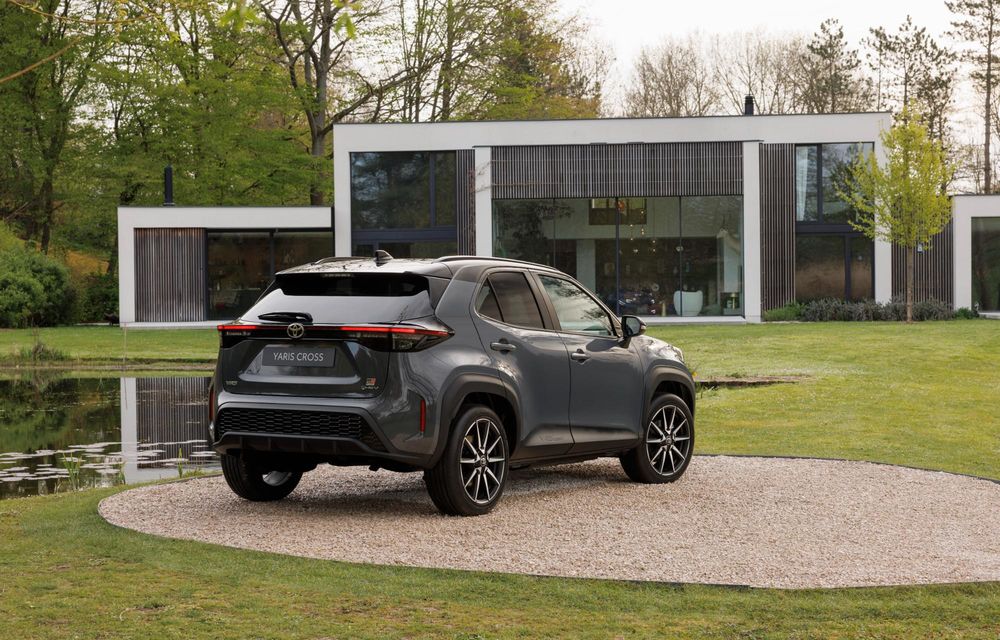 Noua Toyota Yaris Cross facelift: design revizuit și culori noi - Poza 33