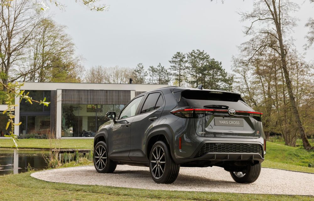 Noua Toyota Yaris Cross facelift: design revizuit și culori noi - Poza 34