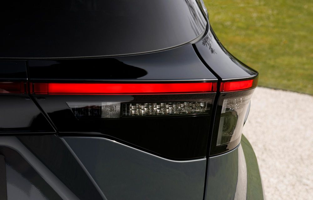 Noua Toyota Yaris Cross facelift: design revizuit și culori noi - Poza 40