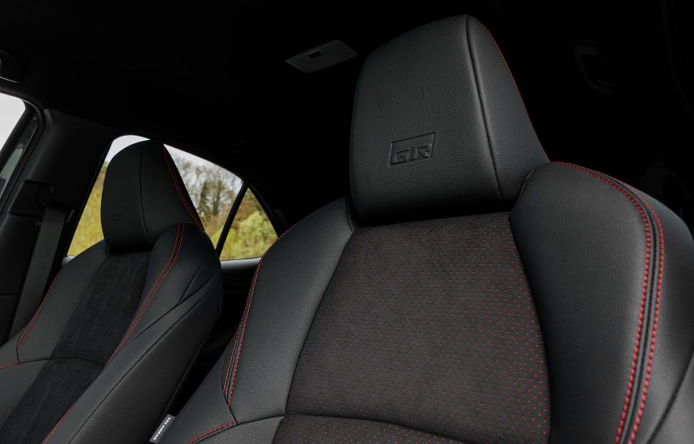 Noua Toyota Yaris Cross facelift: design revizuit și culori noi - Poza 43