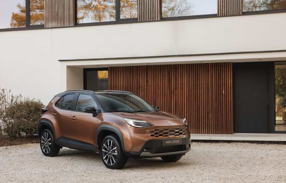 Noua Toyota Yaris Cross facelift: design revizuit și culori noi - Poza 1