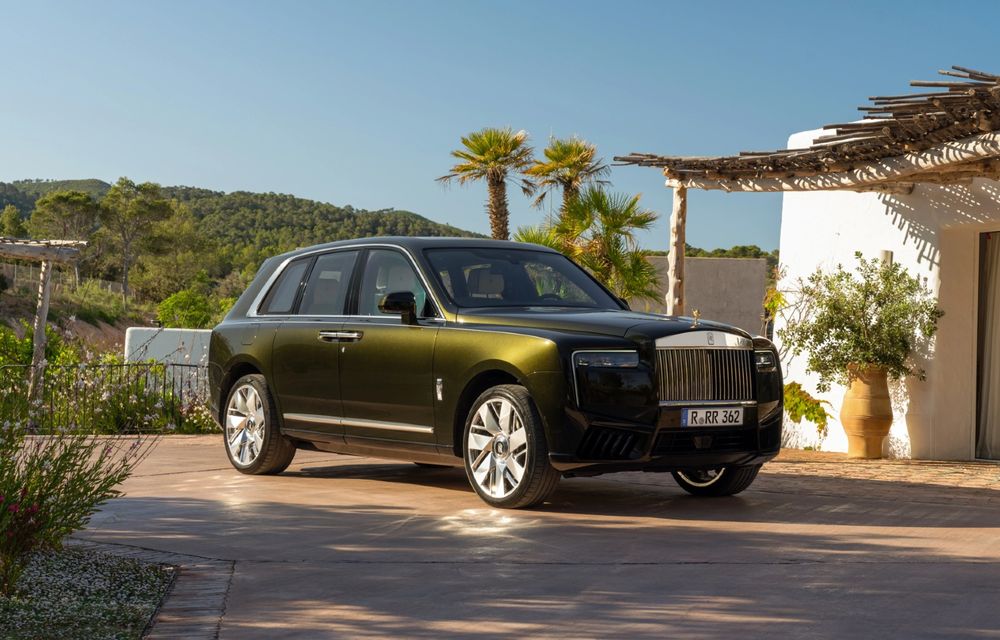 Rolls-Royce pregătește o versiune electrică pentru Cullinan - Poza 1