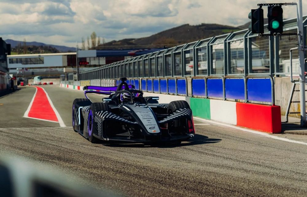 Formula E: Porsche prezintă noul monopost electric 975 RSE - Poza 3