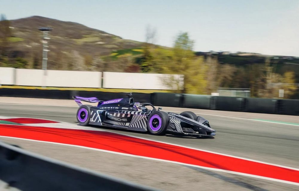Formula E: Porsche prezintă noul monopost electric 975 RSE - Poza 4